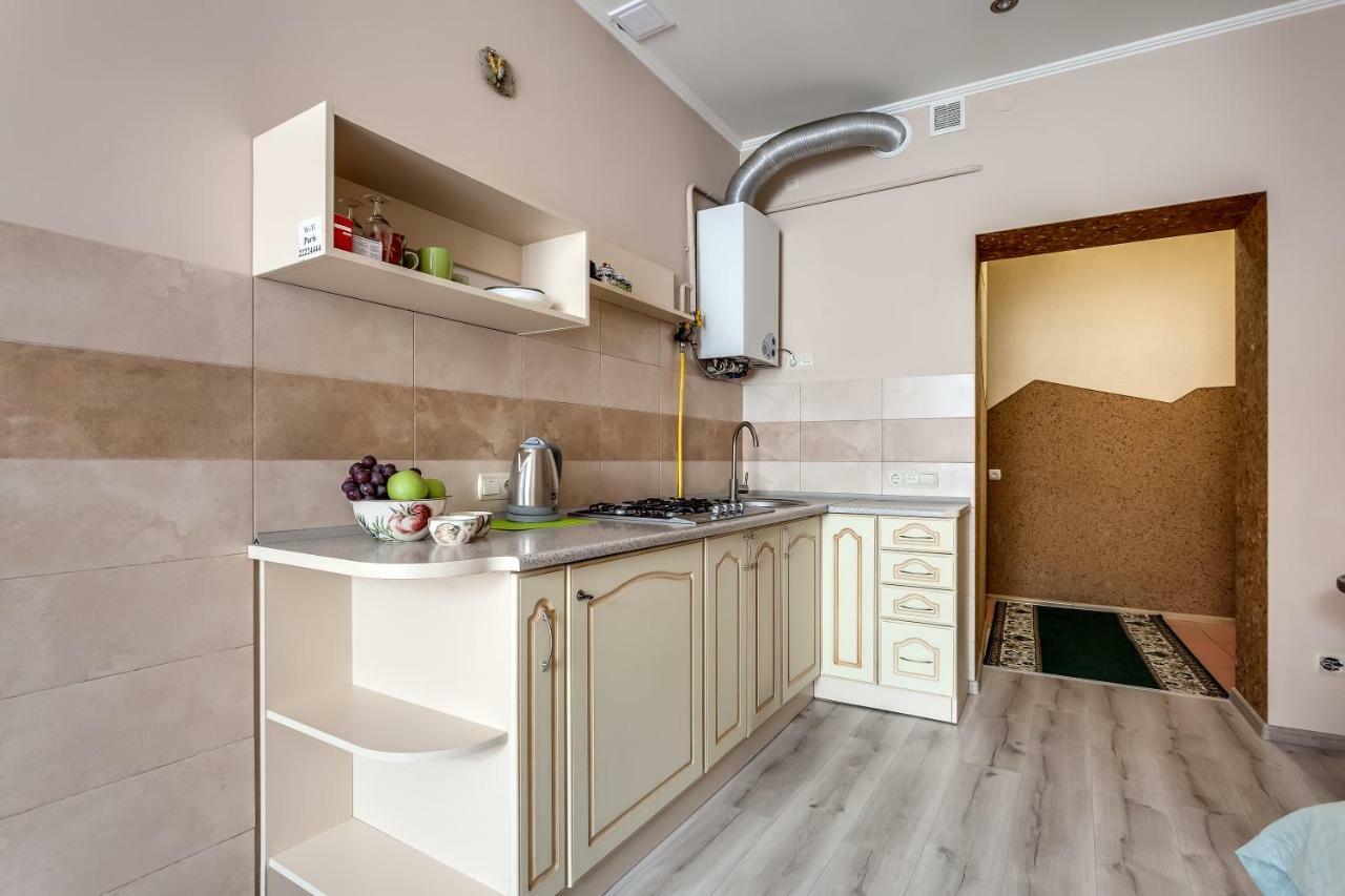 Central Apartments Rynok Lviv Exterior photo